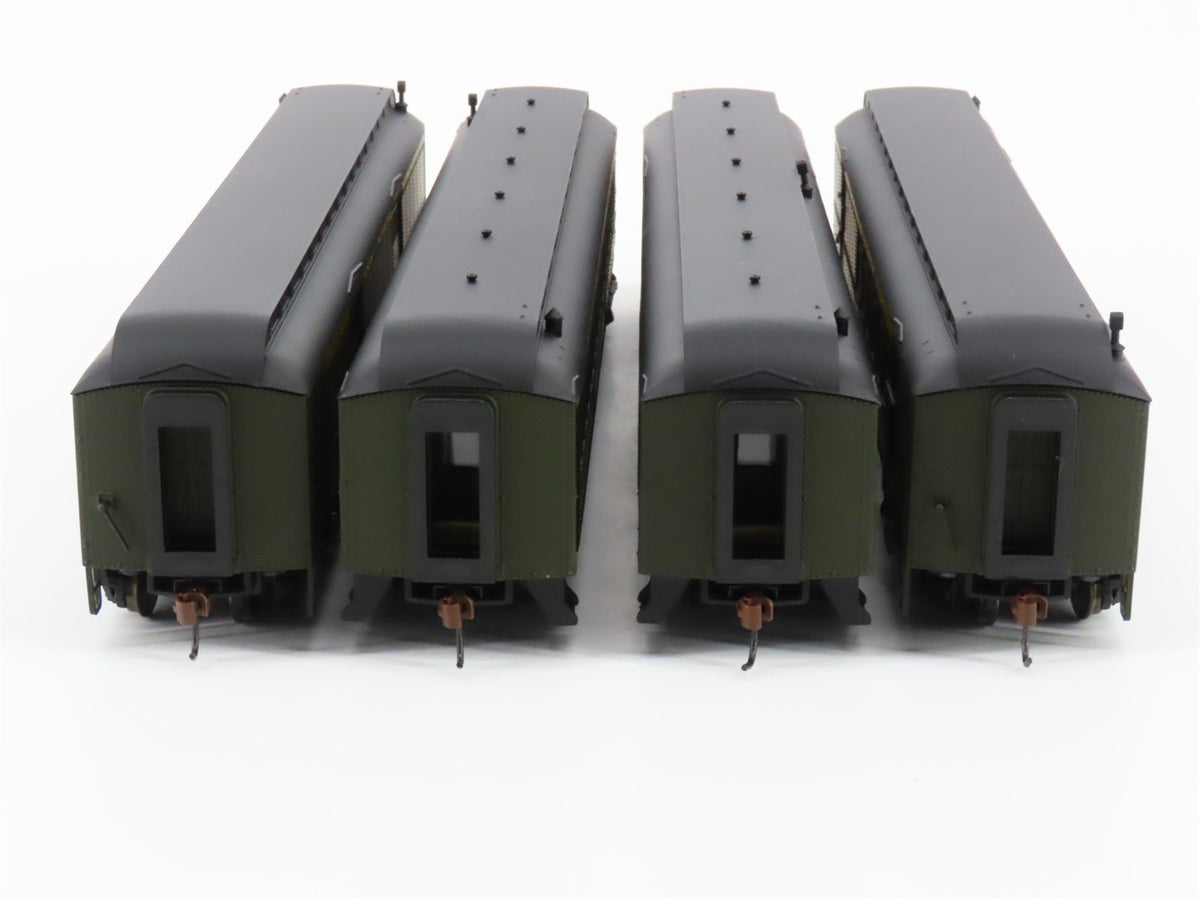 HO Scale Rivarossi RT600224 CNW Chicago Northwestern Passenger 4-Car Set