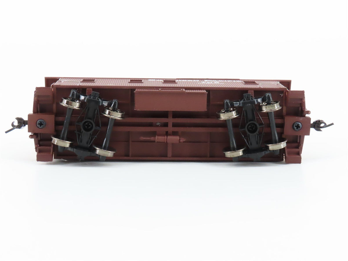 HO Scale Walthers 932-27607 SP Southern Pacific C-30-1 Wood Caboose 2-Pack