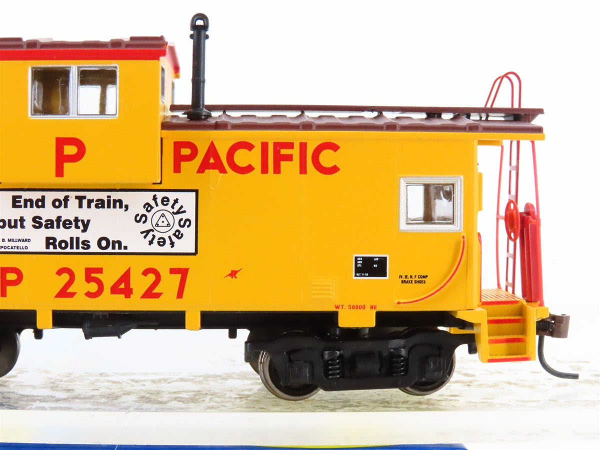 HO Scale Athearn 75196 UP Union Pacific Wide Vision Caboose #25427