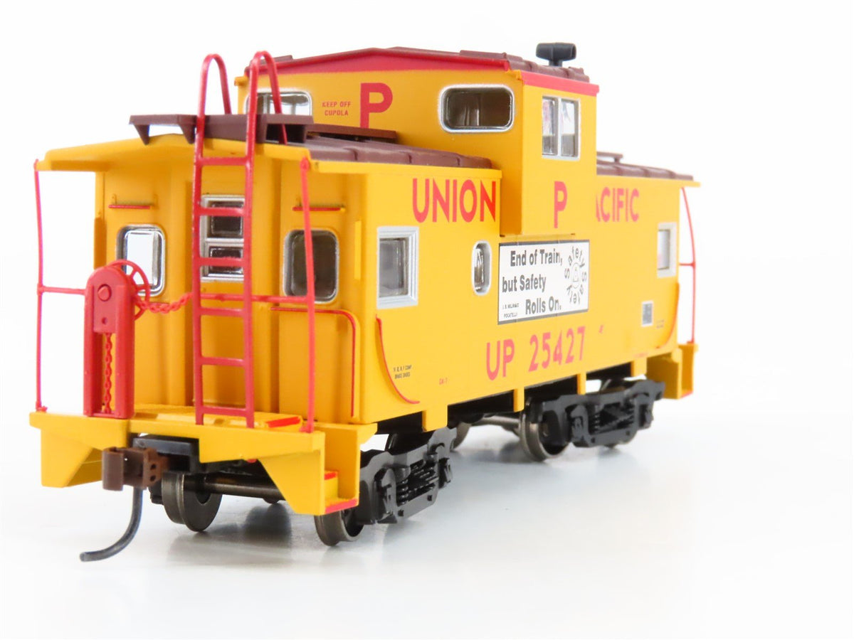 HO Scale Athearn 75196 UP Union Pacific Wide Vision Caboose #25427