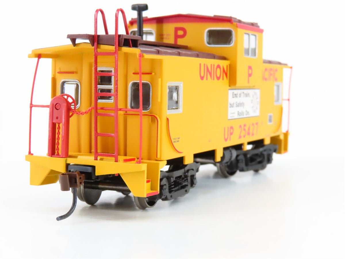 HO Scale Athearn 75196 UP Union Pacific Wide Vision Caboose #25427