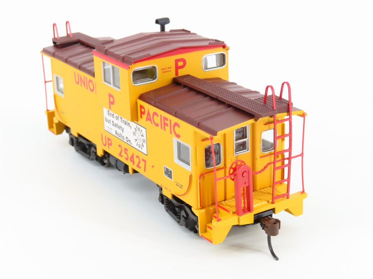 HO Scale Athearn 75196 UP Union Pacific Wide Vision Caboose #25427