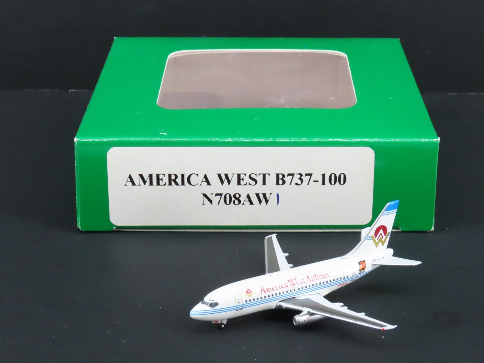 1:400 Aero Classics Die-Cast America West Phoenix Suns Boeing 737-100 Airliner