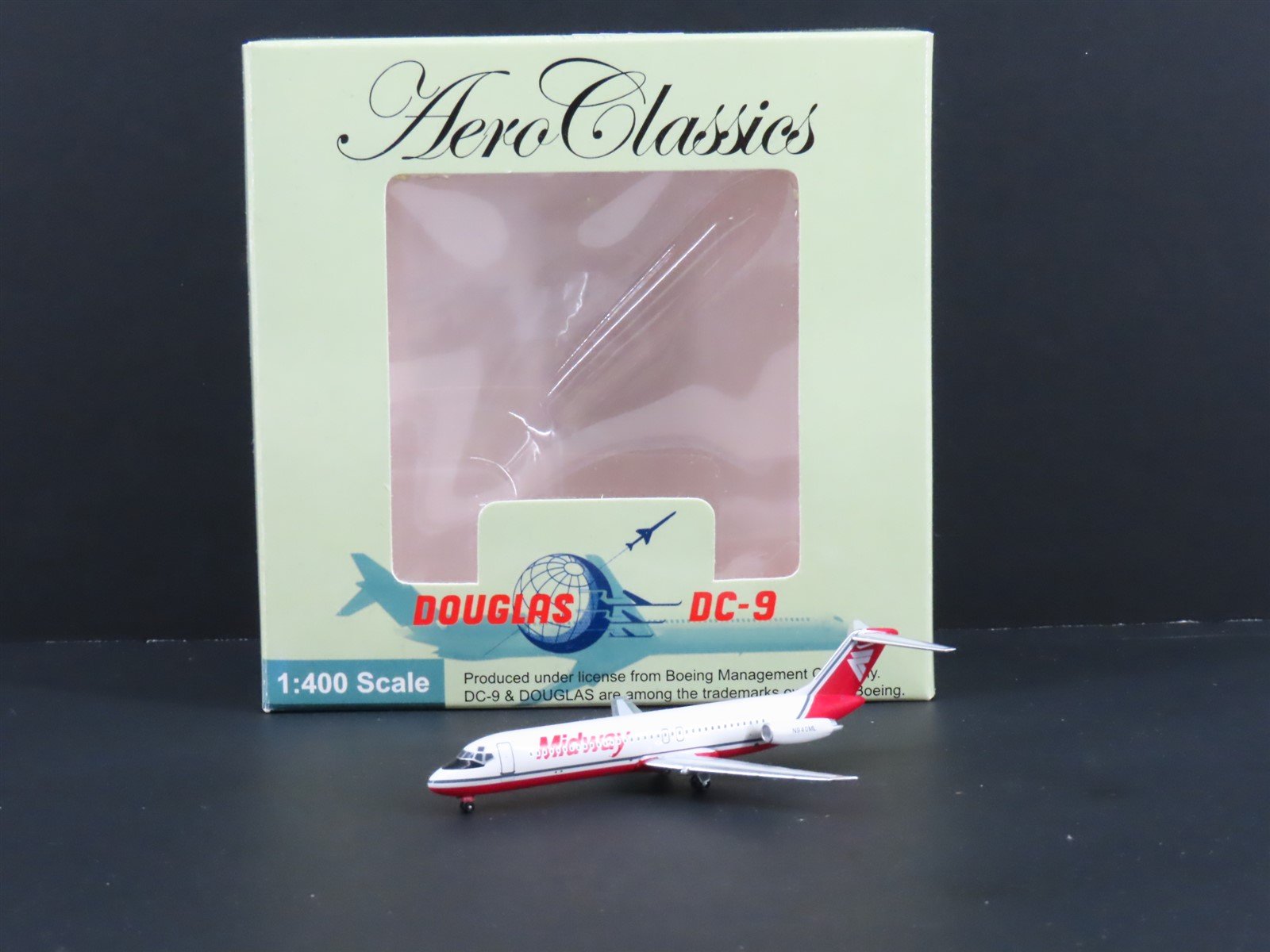 1:400 Aero Classics Die-Cast Midway Airlines Douglas DC-9-32 Airliner