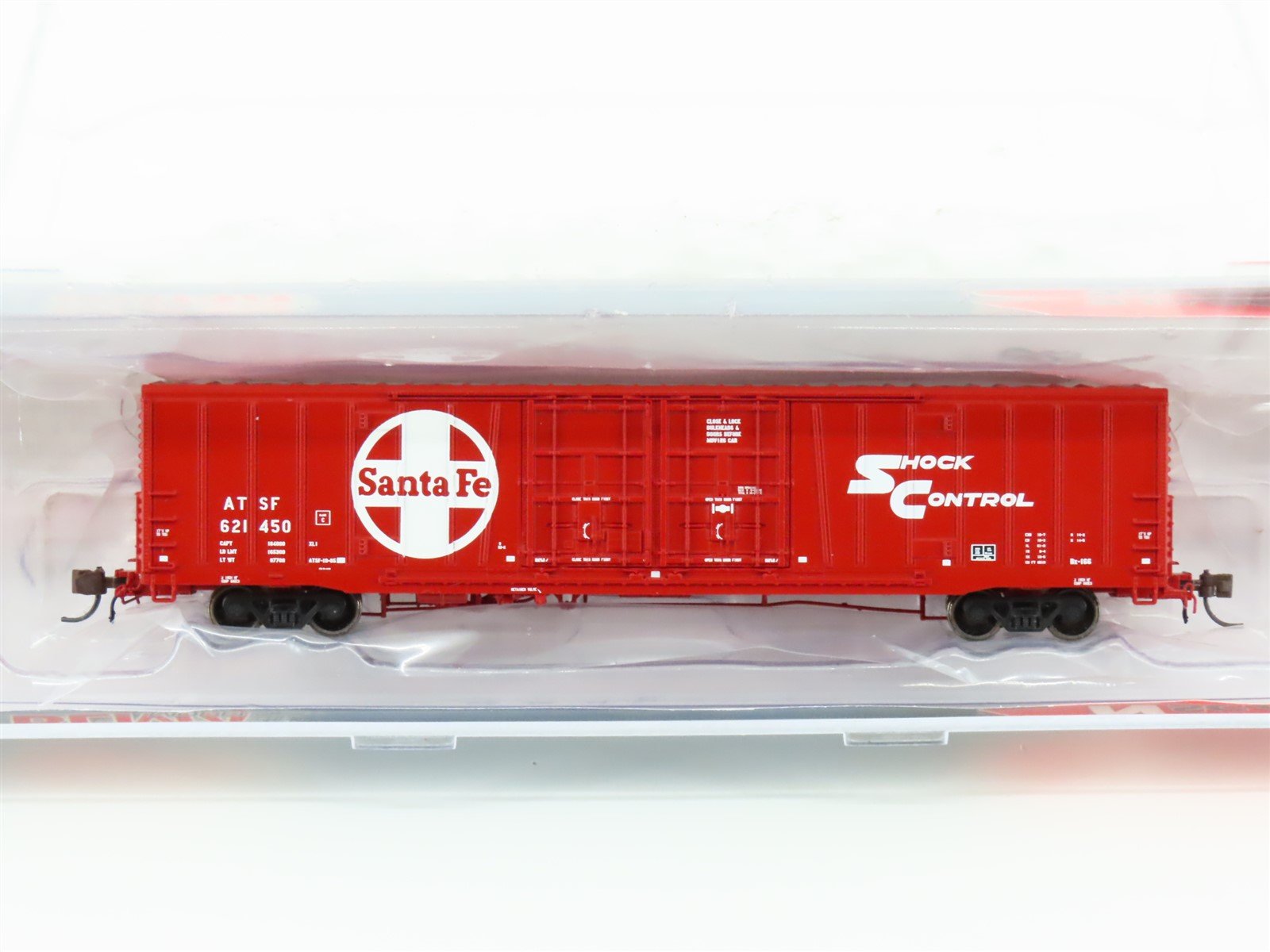 N Scale BLMA 18033 ATSF Santa Fe "Shock Control" 60' Bx-166 Beer Box Car #621450