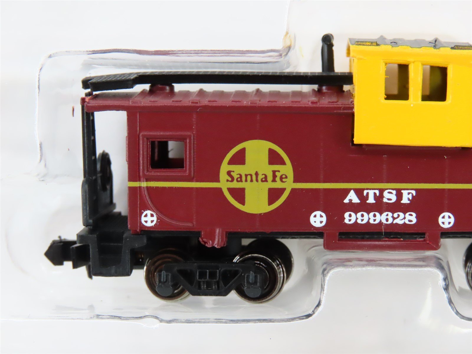 N Scale Bachmann Silver 70752 ATSF Santa Fe 36' Extended Vision Caboose #999628