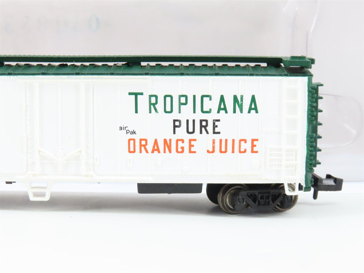 N Scale Bachmann 70997 TPIX Tropicana Orange Juice 50&#39; Steel Reefer #742