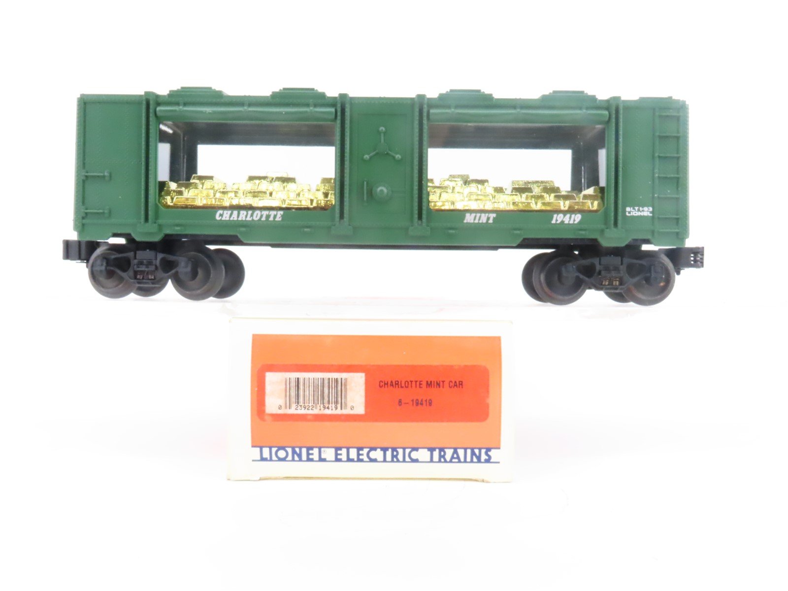 O Gauge 3-Rail Lionel 6-19419 Charlotte Mint Box Car #19419 w/ Gold Bars