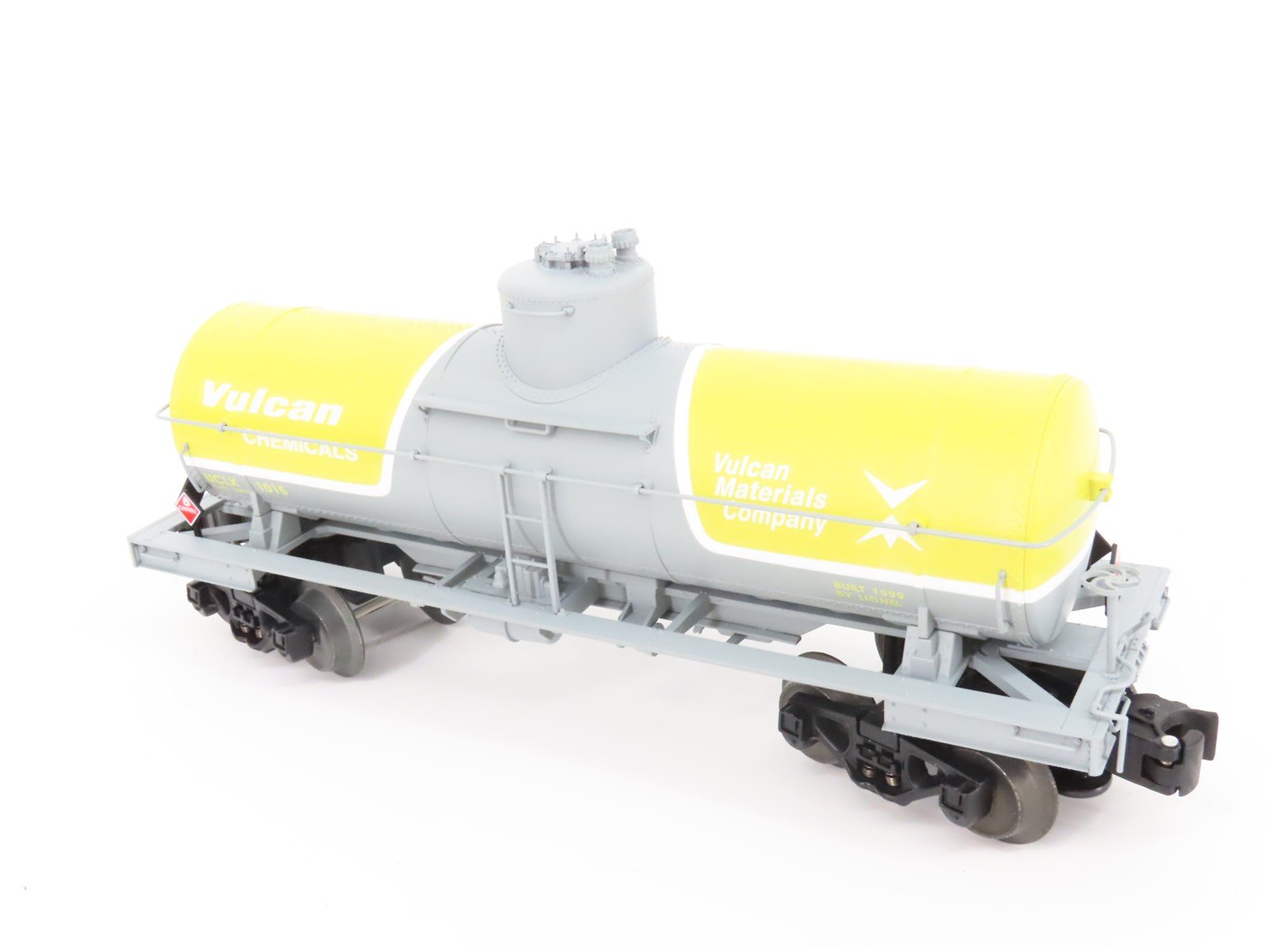 O Gauge 3-Rail Lionel 6-19615 UCLX Vulcan Chemicals 8K Gallon Tank Car #1015