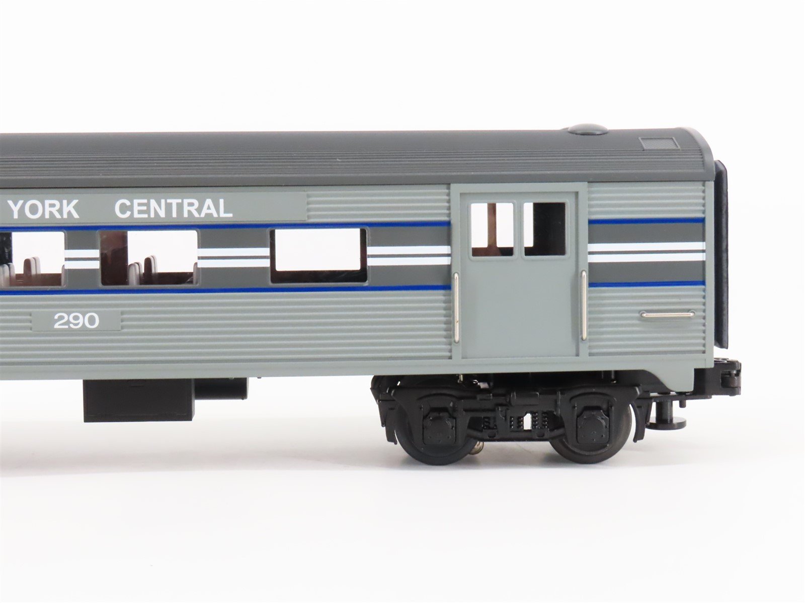 SNCF Passenger Car Set | Maerklin US