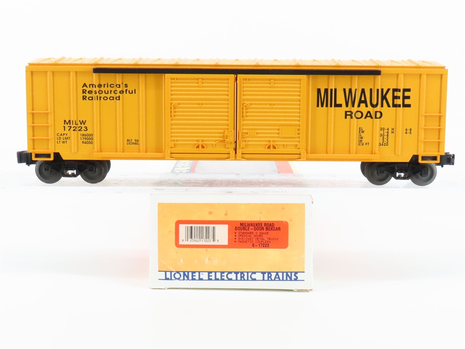 O Gauge 3-Rail Lionel 6-17223 MILW Milwaukee Road Double Door Boxcar #17223
