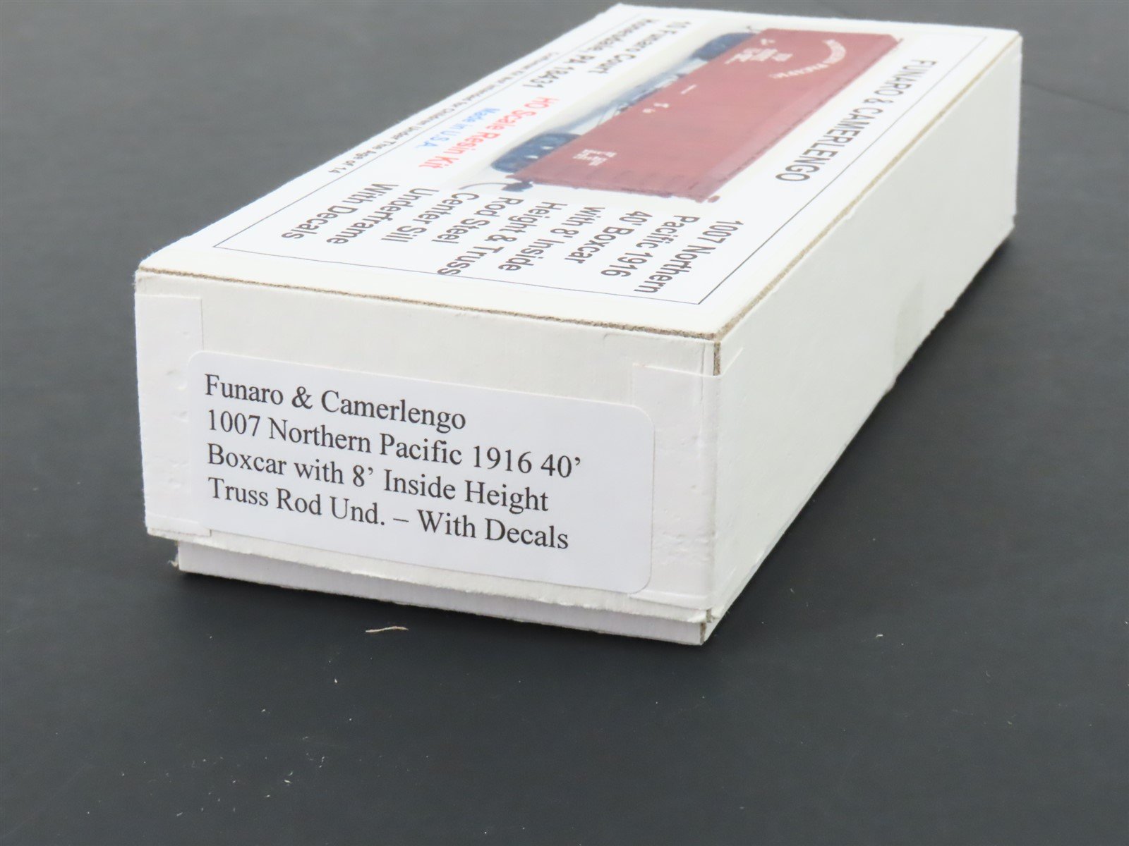 HO Scale Funaro & Camerlengo Kit 1007 NP Northern Pacific 40' Box Car w/ Decals