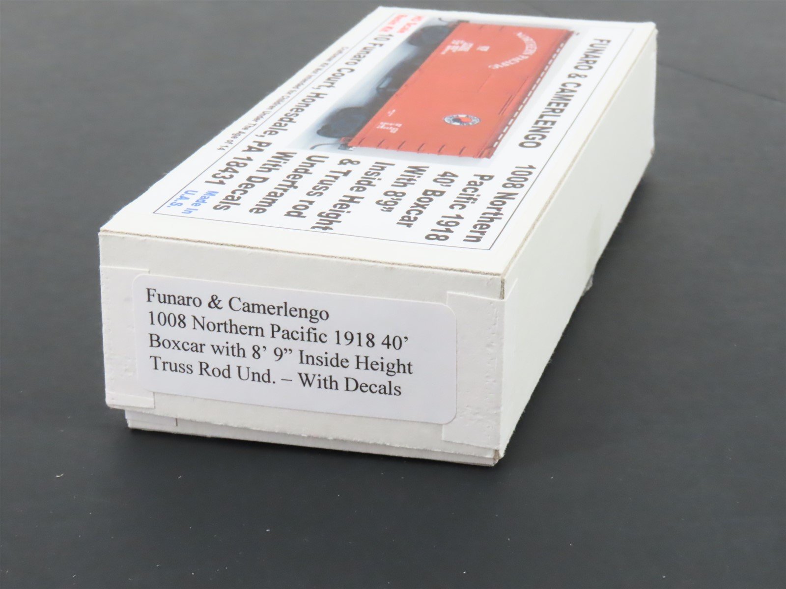 HO Scale Funaro & Camerlengo Kit 1008 NP Northern Pacific 40' Box Car w/ Decals