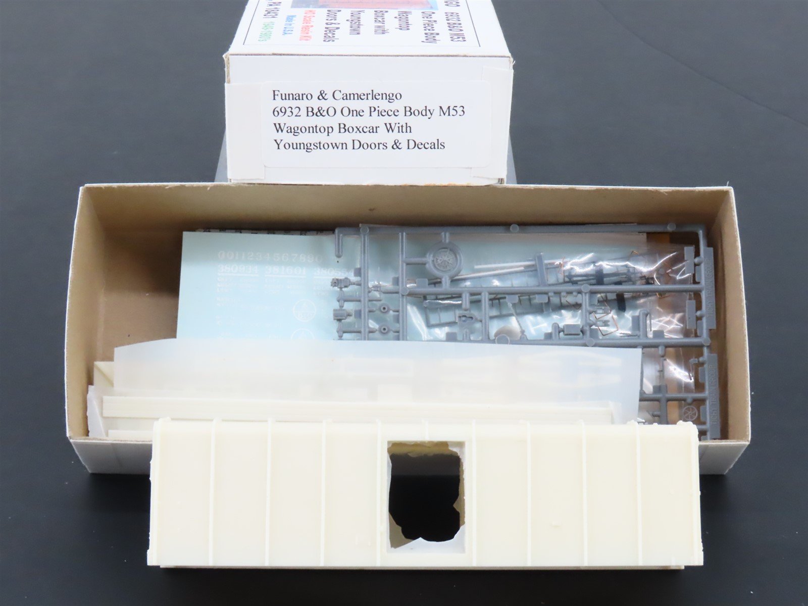 HO Funaro & Camerlengo Kit 6932 B&O One Piece Body Wagontop Box Car w/ Decals
