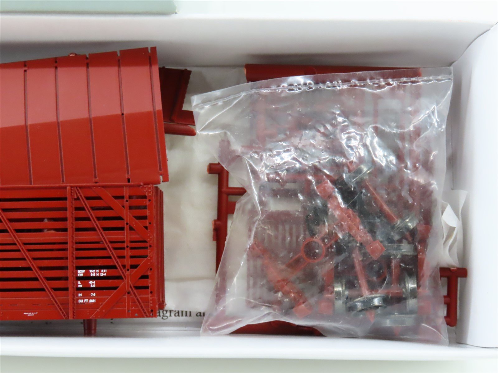 HO Life-Like Proto 2000 Kit 21201 CNW Chicago North Western 40' Stock Car #36519