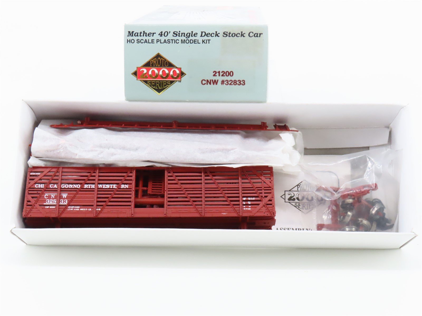 HO Life-Like Proto 2000 Kit 21200 CNW Chicago North Western 40' Stock Car #32833