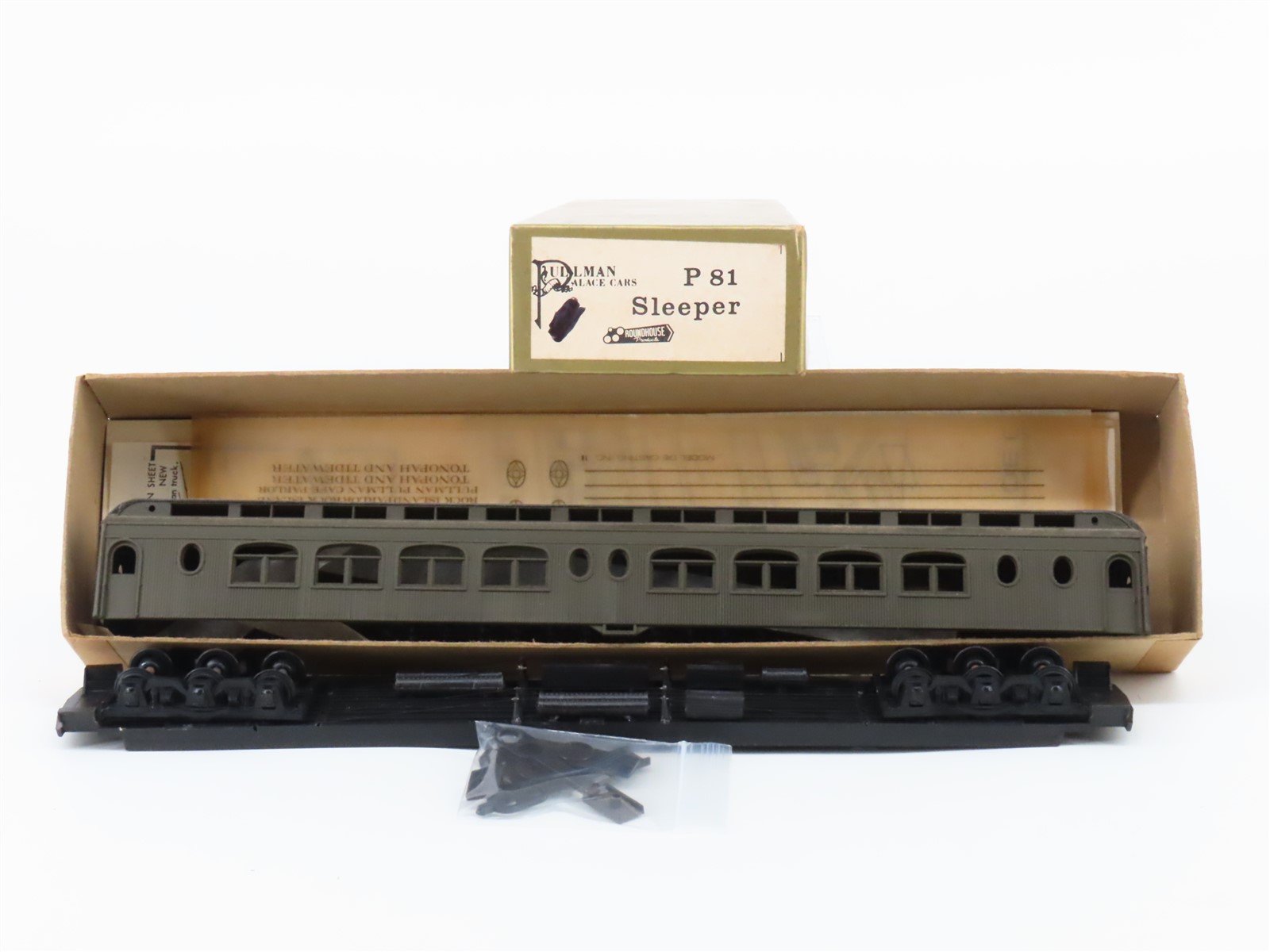 HO Scale Pullman Palace Cars Kit P81 Painted, Unlettered Sleeper Passenger