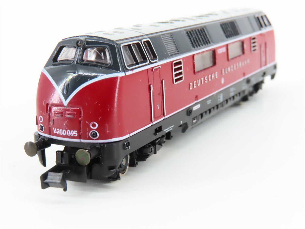 N Scale Arnold 0153 DB Deutsche Bundesbahn V200 Diesel Passenger Train Set