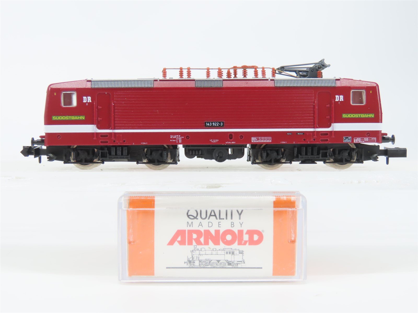 N Scale Arnold 2305 DR Deutsche Reichsbahn BR 143 Electric Locomotive #922-3
