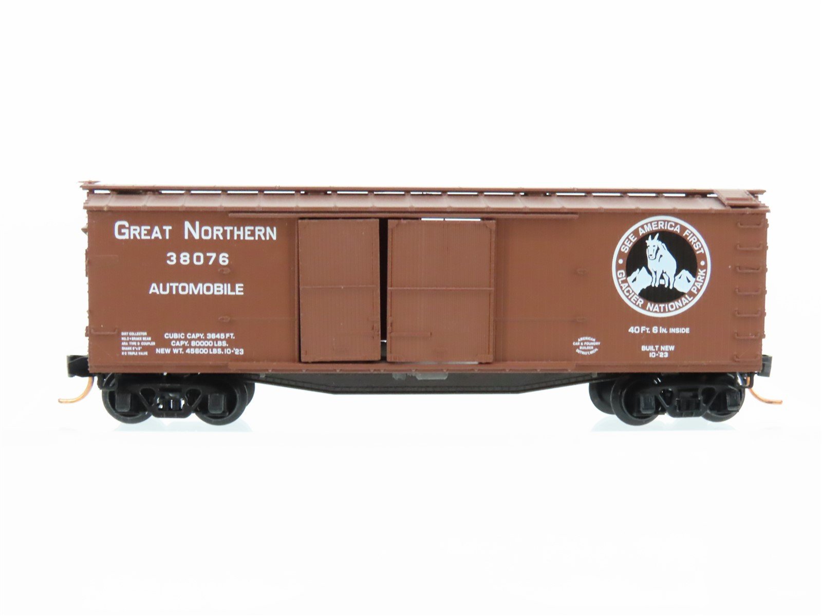 N Scale Micro-Trains MTL GN Glacier National Park Automobile Box Car #38076