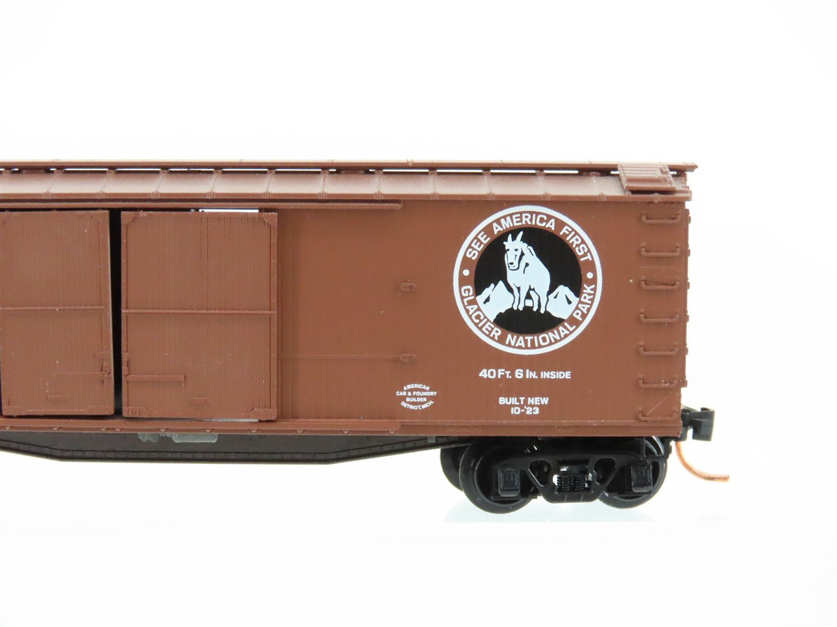 N Scale Micro-Trains MTL GN Glacier National Park Automobile Box Car #38076