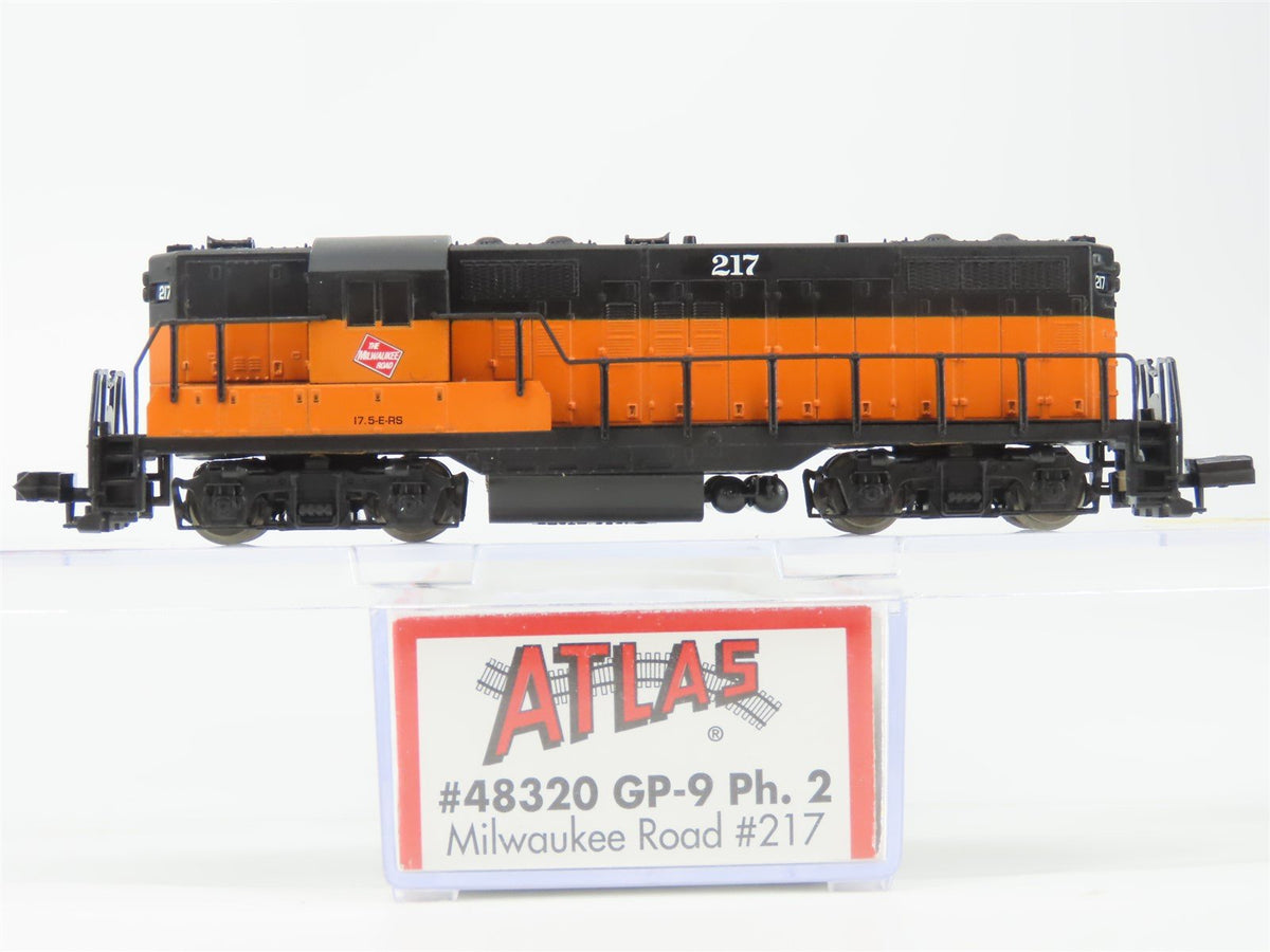 N Scale Atlas 48320 MILW Milwaukee Road GP9 Ph2 Diesel Locomotive #217