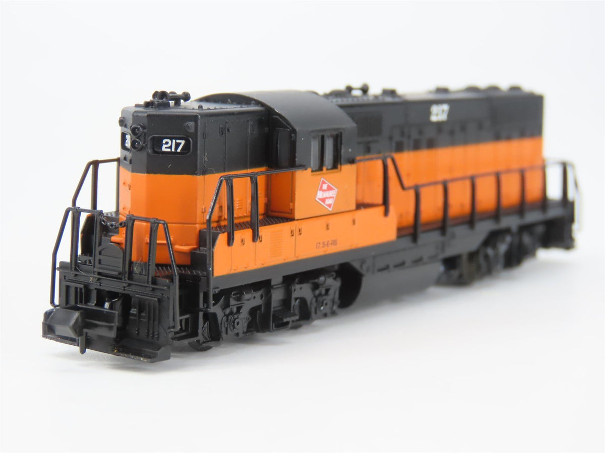 N Scale Atlas 48320 MILW Milwaukee Road GP9 Ph2 Diesel Locomotive #217