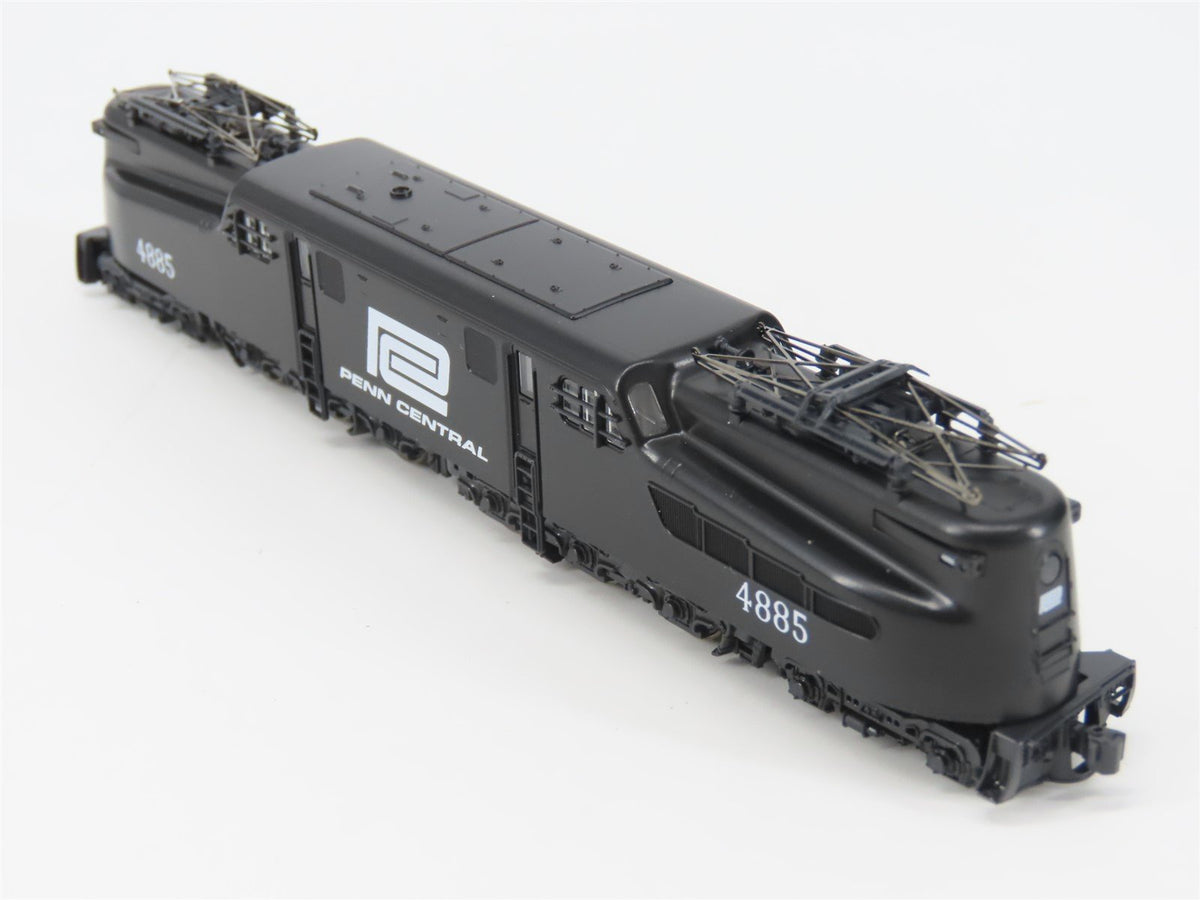 N Scale KATO 137-2023 PC Penn Central GG1 Electric Locomotive #4885