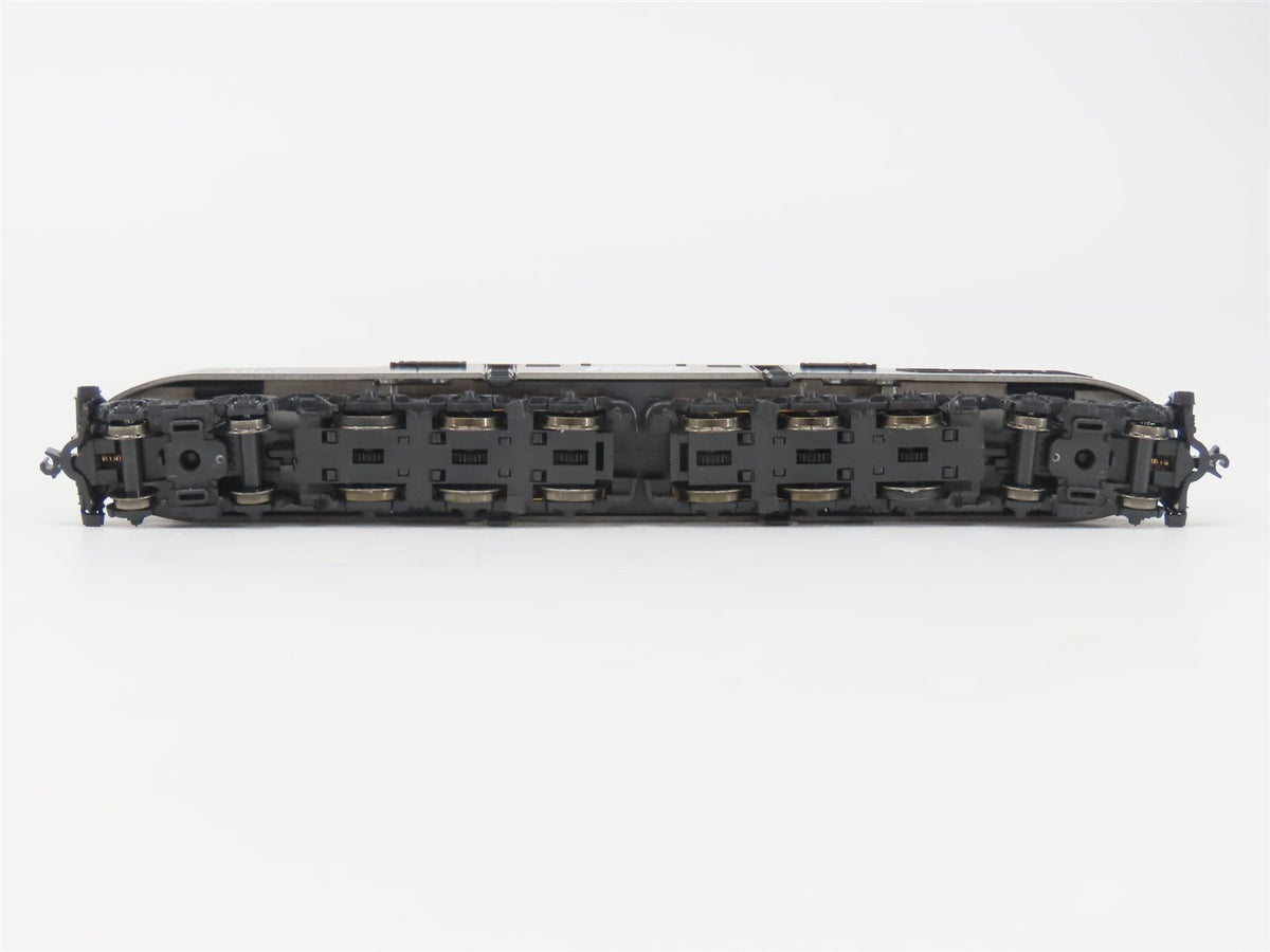 N Scale KATO 137-2023 PC Penn Central GG1 Electric Locomotive #4885