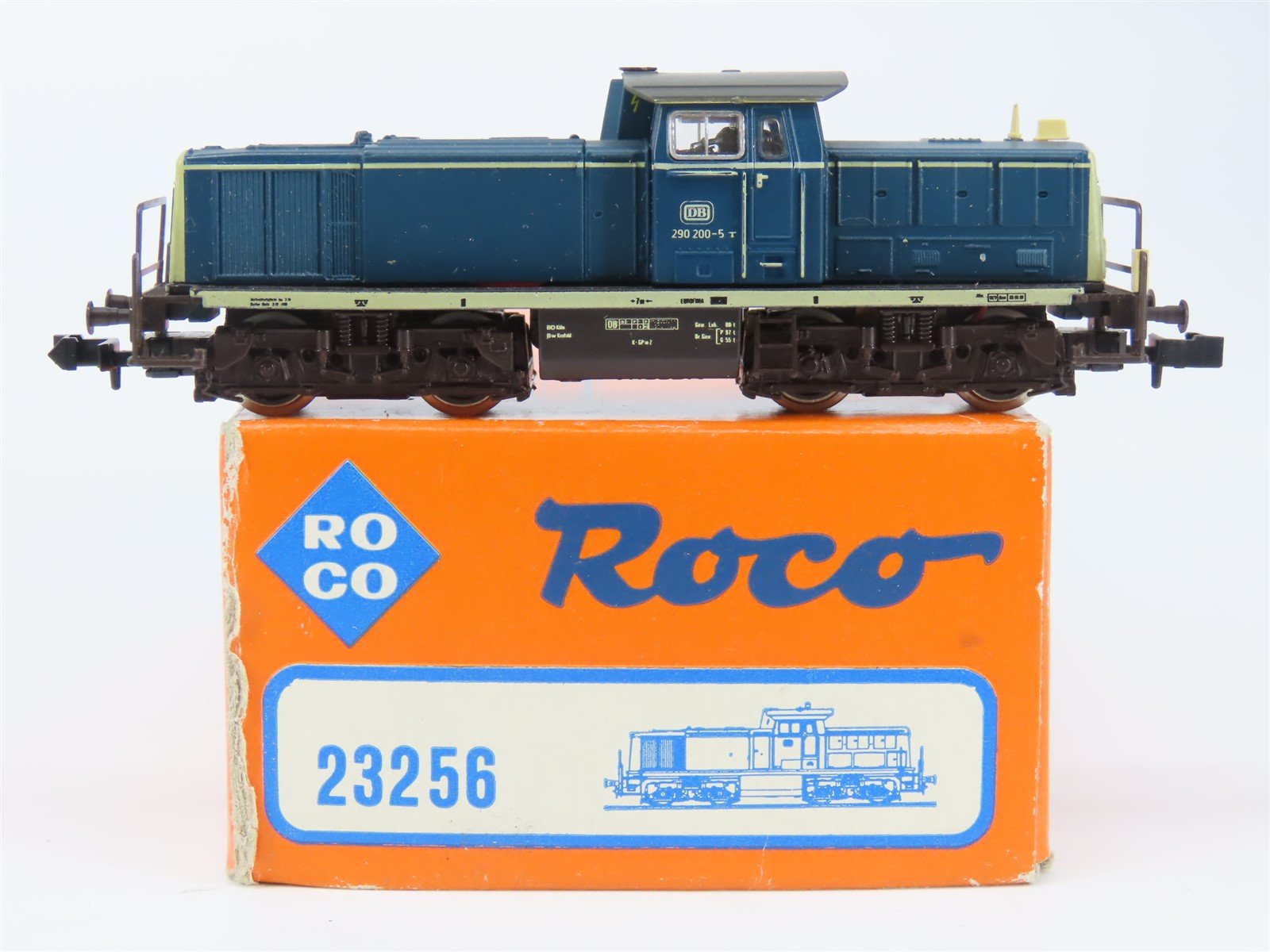 N Scale Roco 23256 DB Deutsche Bahn 290 Diesel Locomotive #200-5