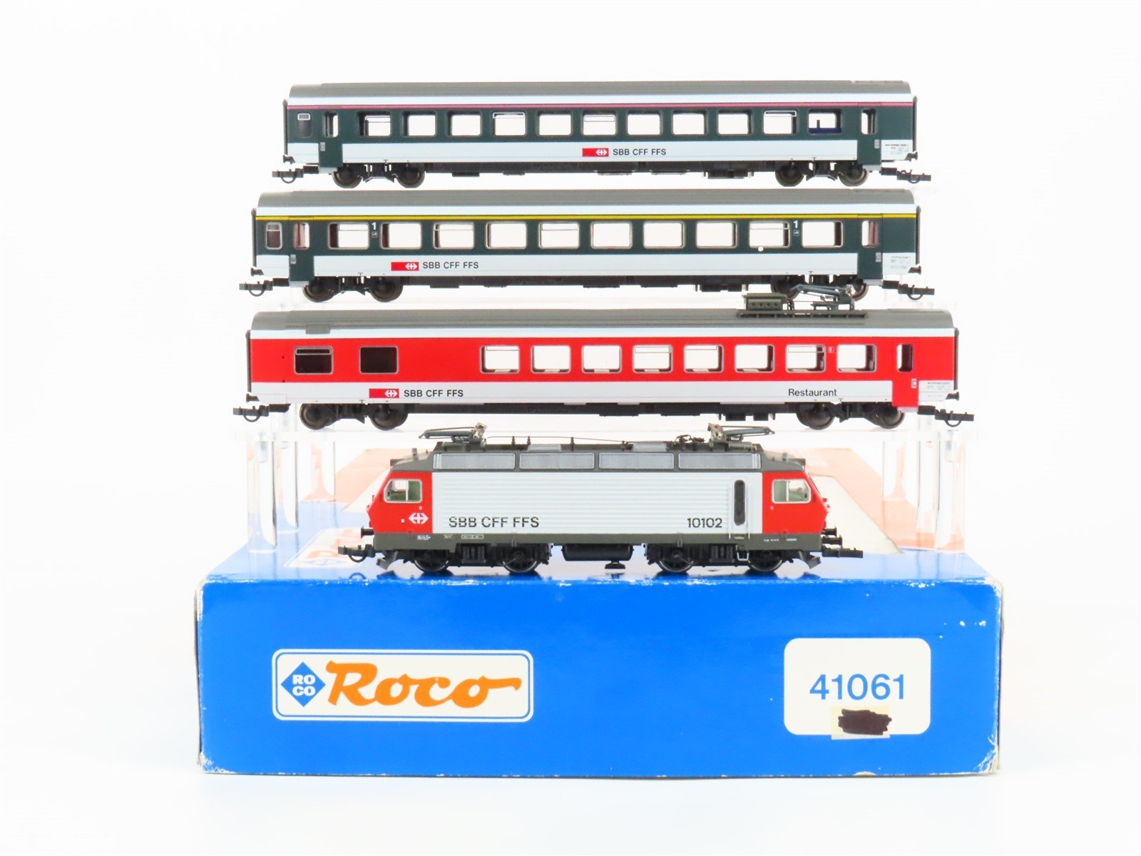 HO Scale Roco 41061 SBB-CFF-FFS Swiss Re4/4IV Electric Passenger Train Set