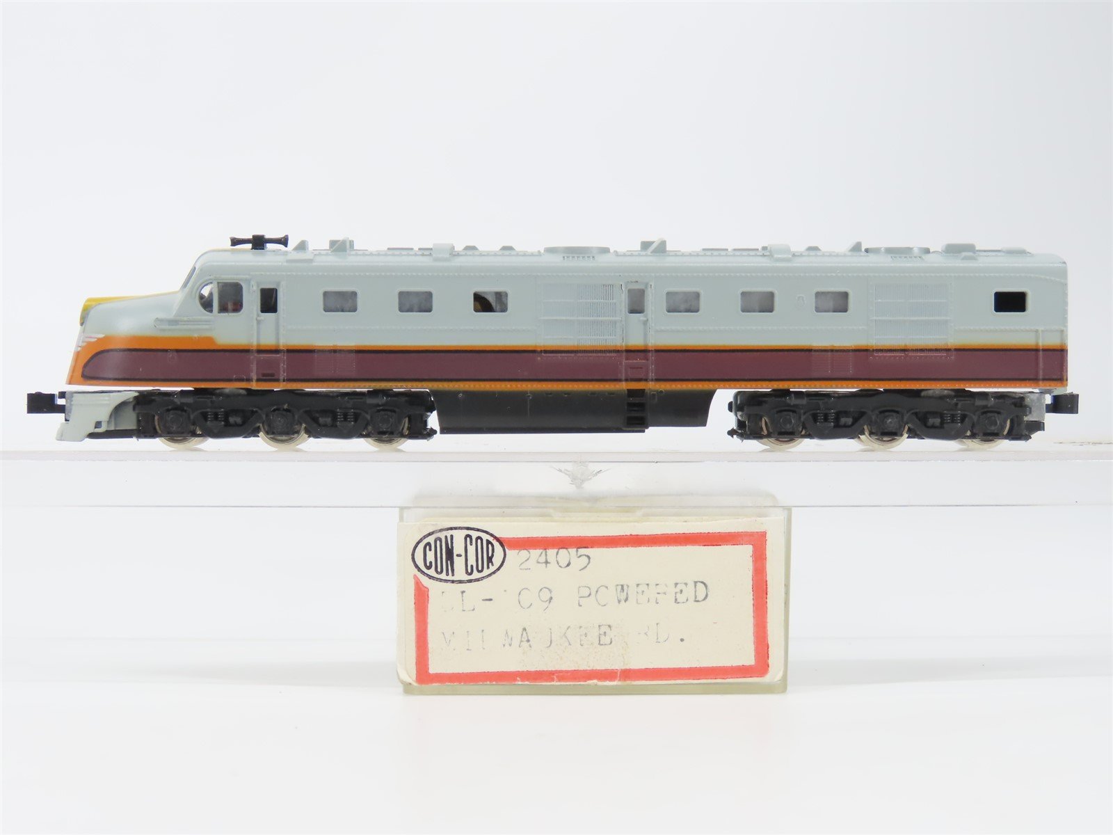 N Scale Con-Cor 2405 MILW Milwaukee Road DL109 Diesel Locomotive No#