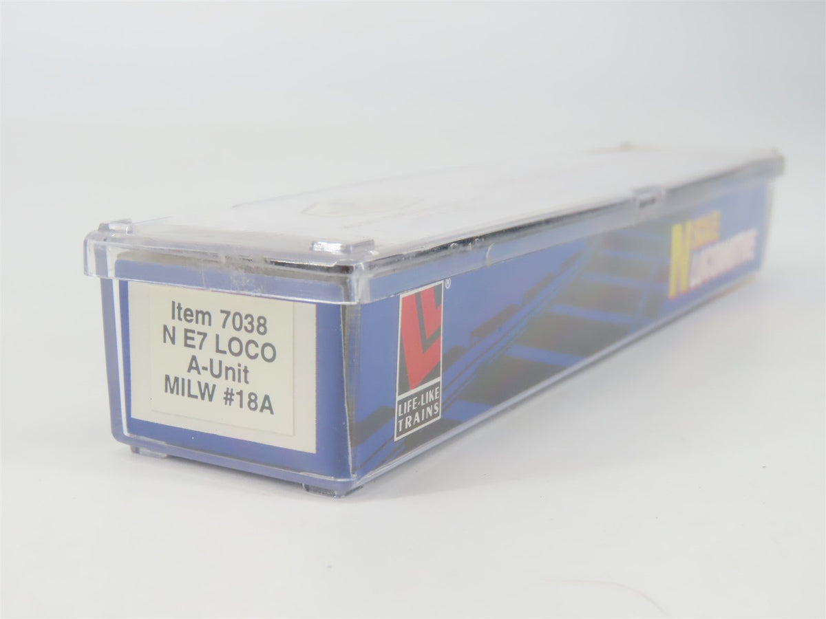 N Scale Life-Like 7038 MILW Milwaukee Road E7A Diesel Locomotive #18A