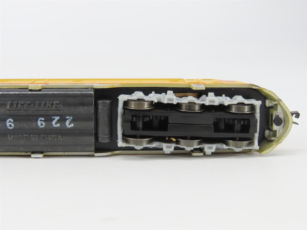 N Scale Life-Like 7196 MILW Milwaukee Road E8A Diesel Locomotive #33