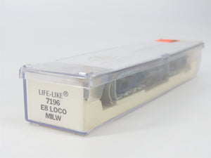 N Scale Life-Like 7196 MILW Milwaukee Road E8A Diesel Locomotive #33