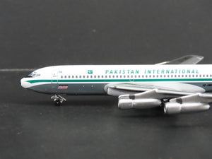 1:400 Scale AeroClassics Die-Cast PIA Pakistan Boeing 720-040B Airliner AP-AMG