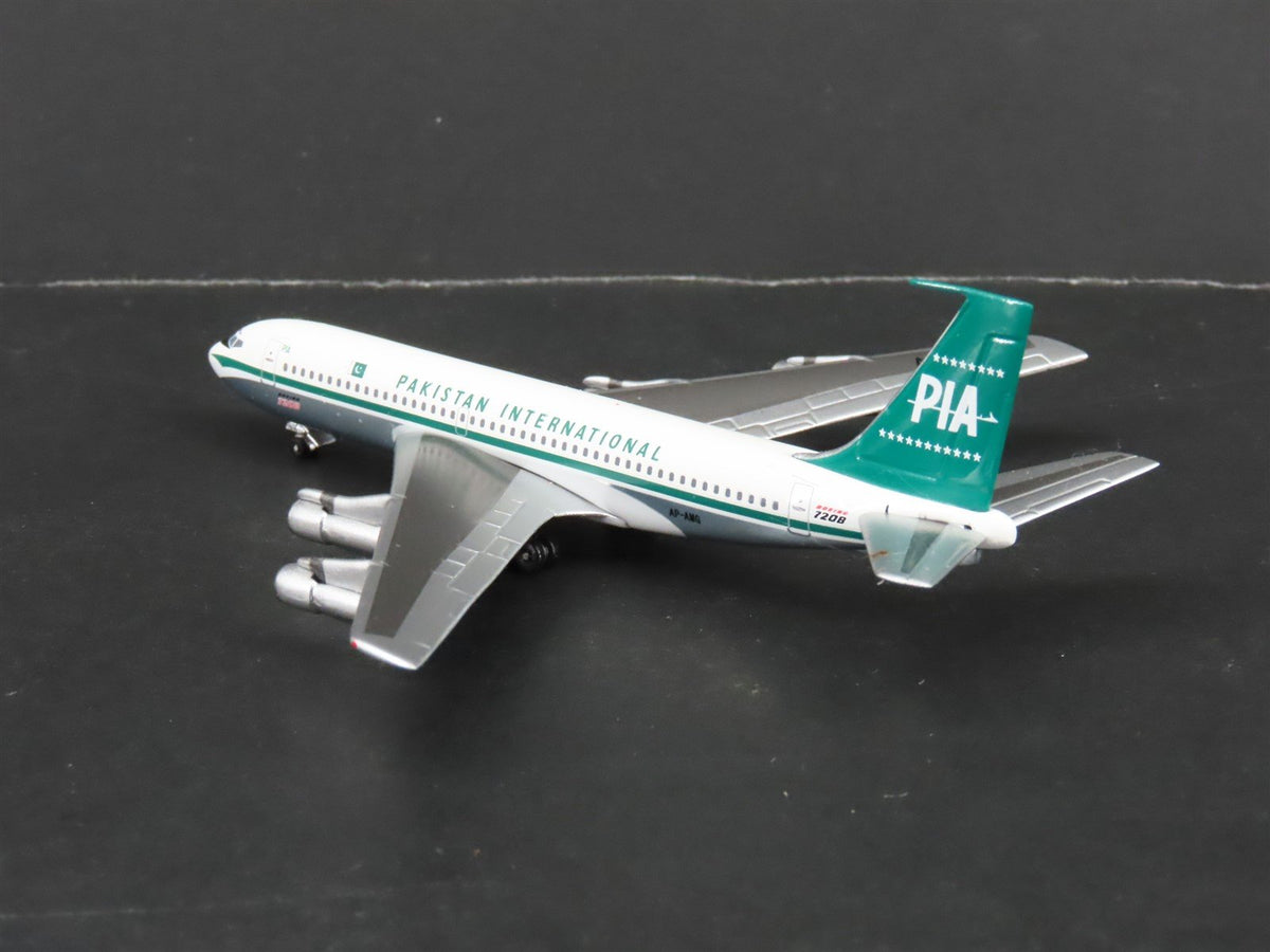 1:400 Scale AeroClassics Die-Cast PIA Pakistan Boeing 720-040B Airliner AP-AMG