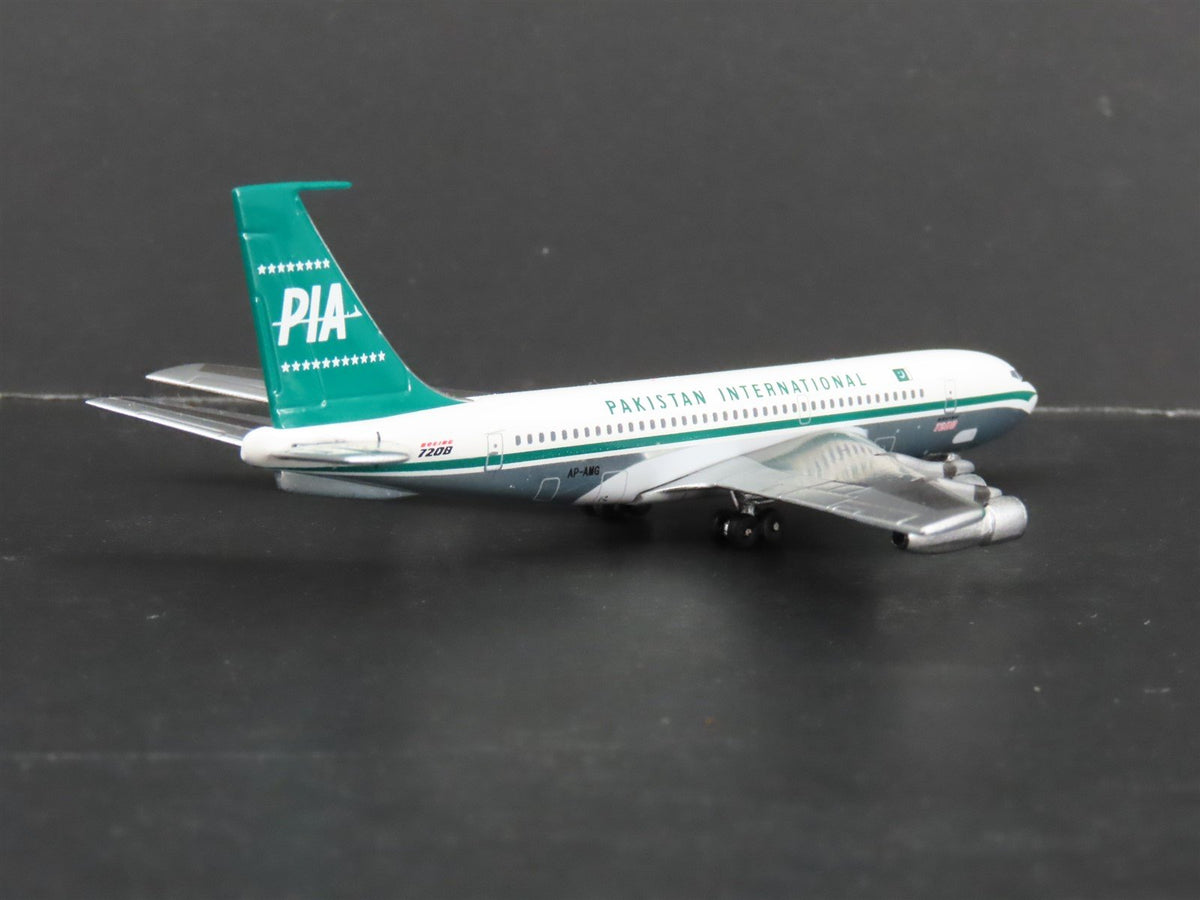 1:400 Scale AeroClassics Die-Cast PIA Pakistan Boeing 720-040B Airliner AP-AMG