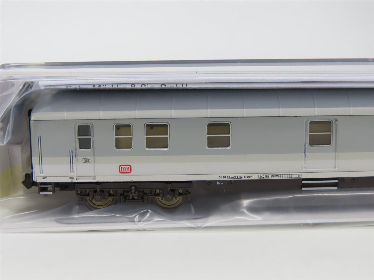 N Scale Trix 15424 DB Deutsche Bahn ExprD14117 Passenger 3-Car Set
