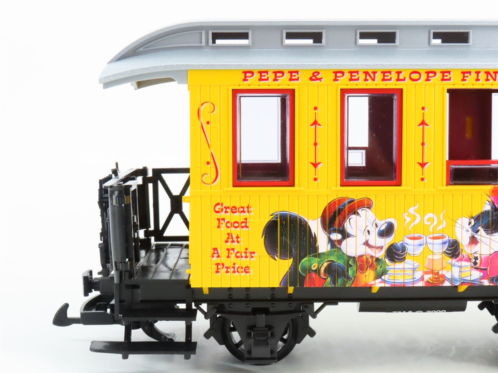 G Scale LGB 35065 Looney Tunes Pepe & Penelope Fine Dining Passenger Car