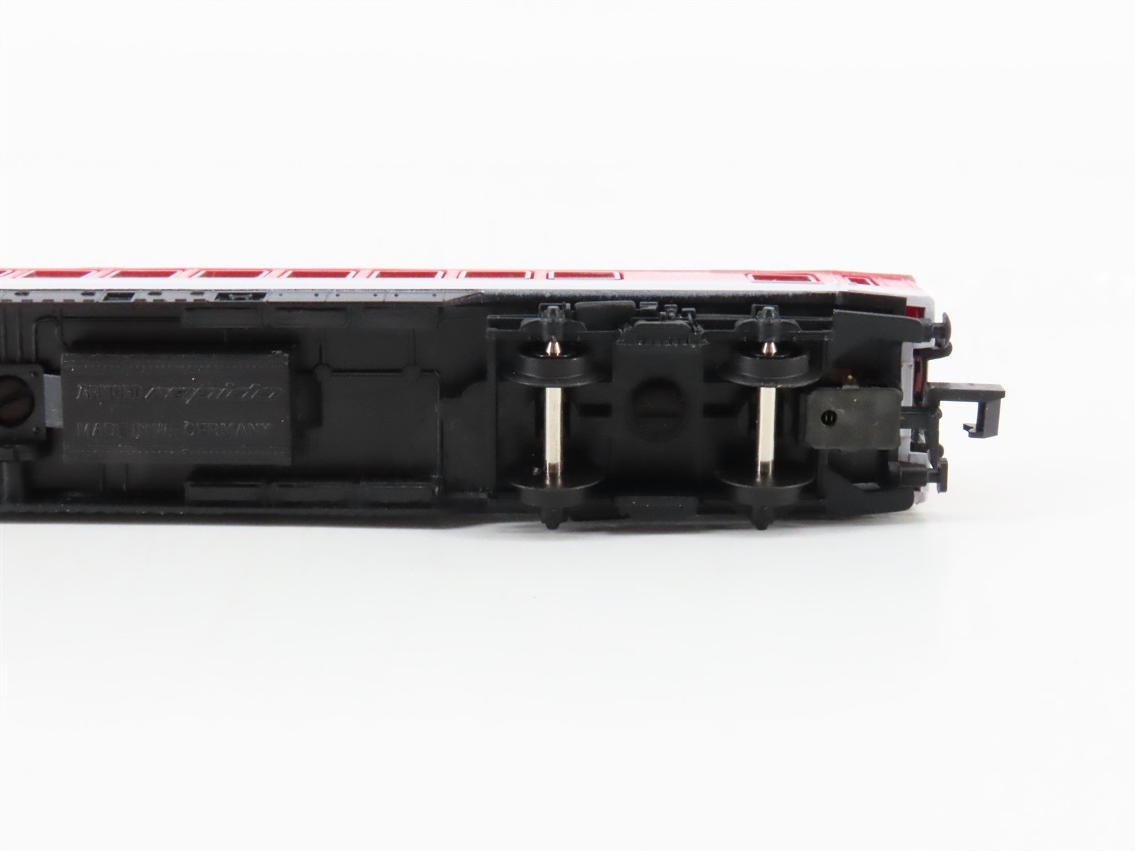 N Scale Arnold 3823 DB Deutsche Bahn 1st Class Coach Passenger #1890016