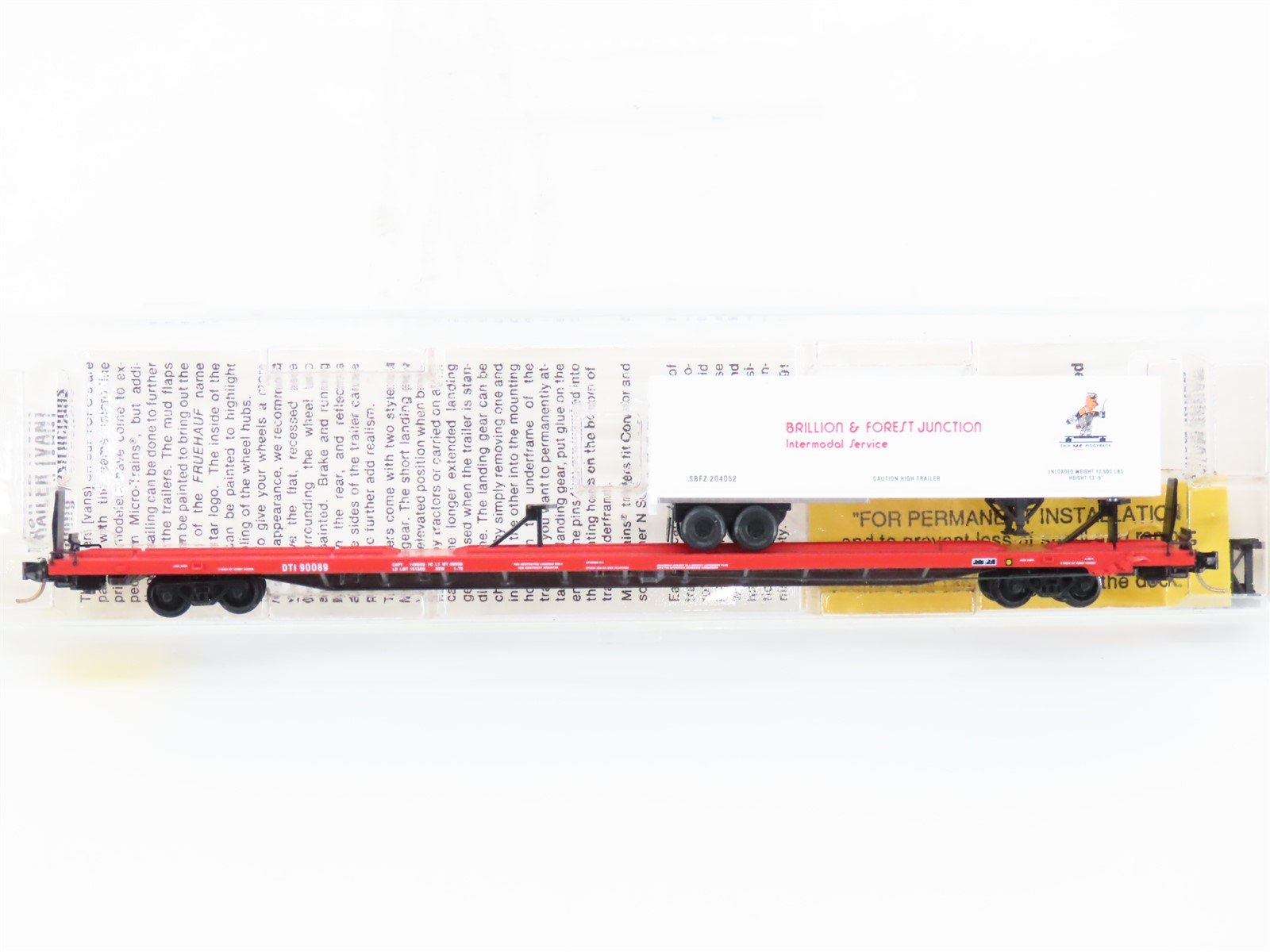 N Micro-Trains MTL 71023 DTI Flat Car 90089 w Brillion & Forest Junction trailer