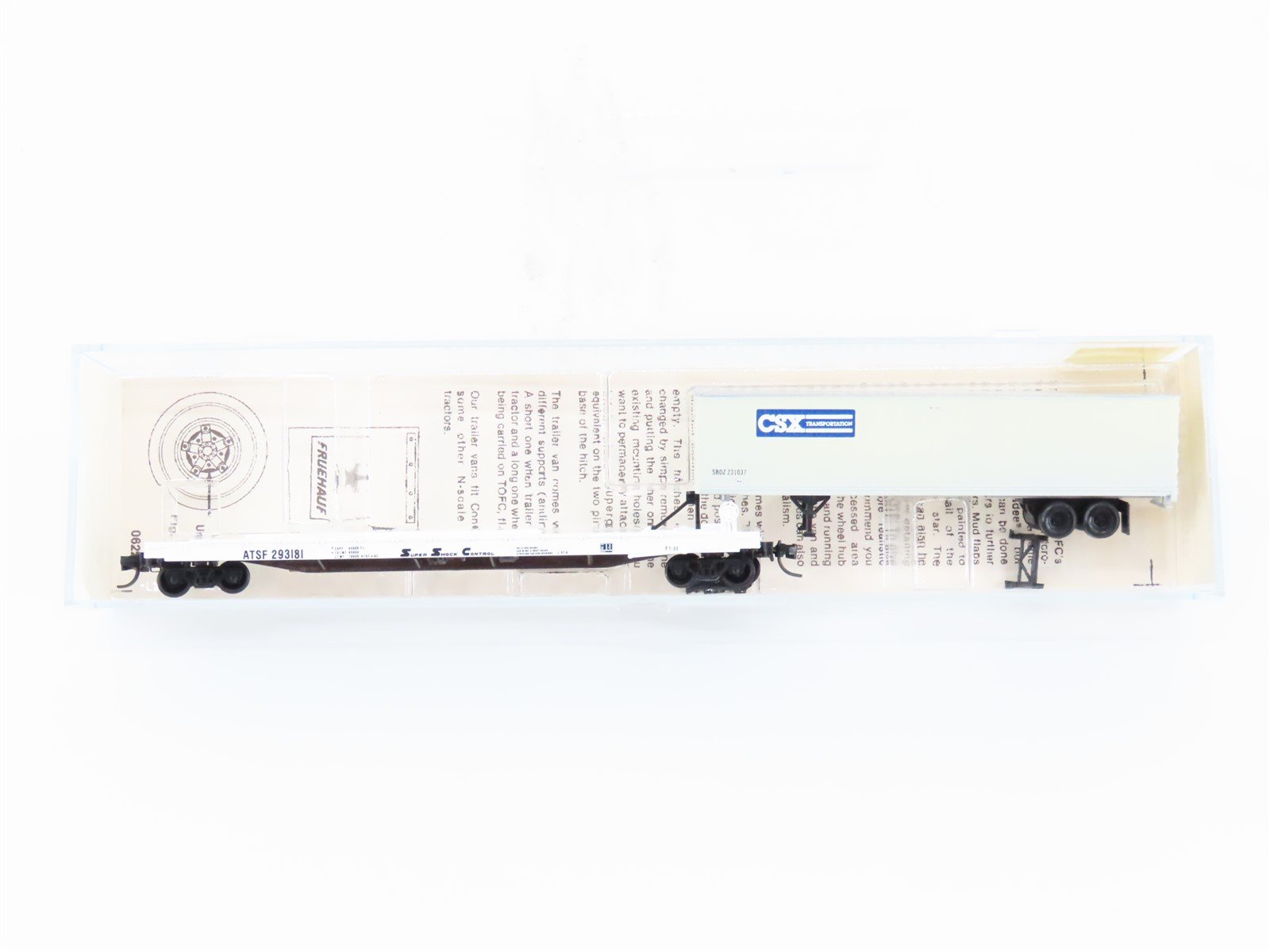 N Scale Kadee Micro-Trains MTL 64010 TOFC ATSF Flat Car #293181 w/ CSX Trailer