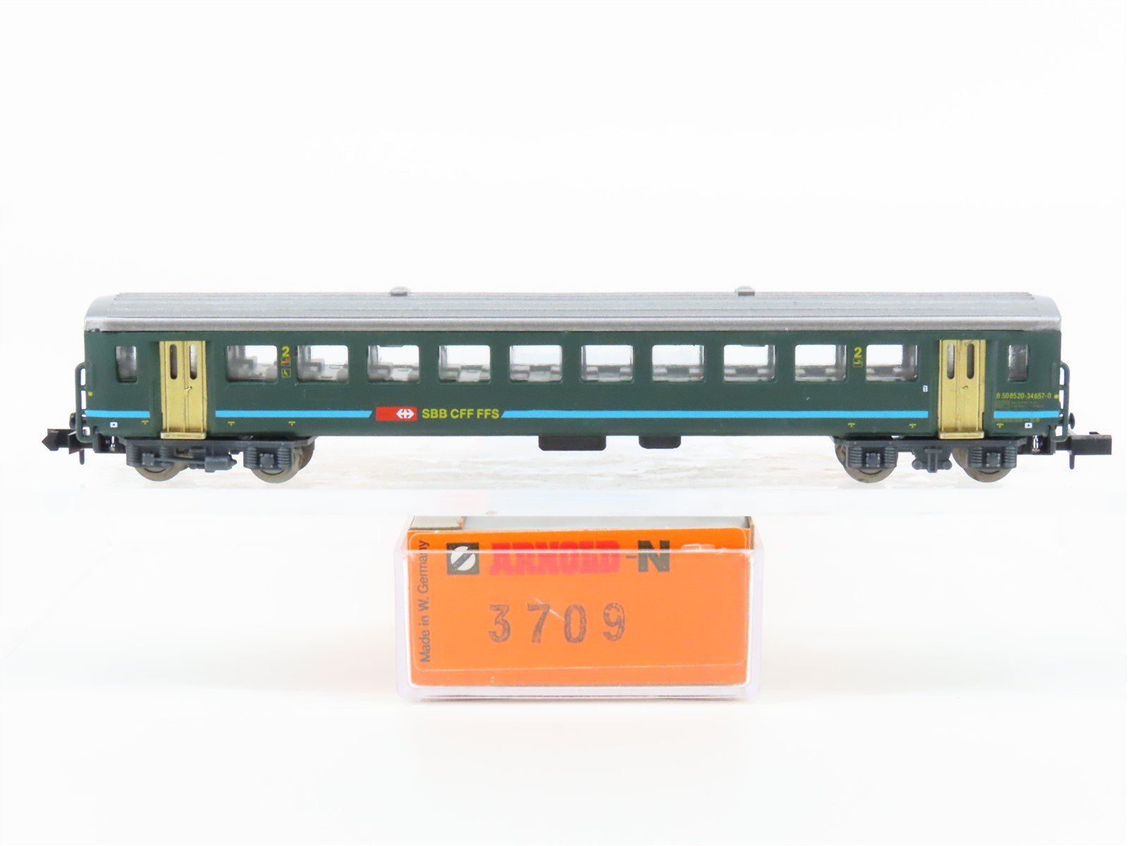 N Scale Arnold 3709 SBB CFF FFS Swiss Federal Railways 2nd Class Passenger