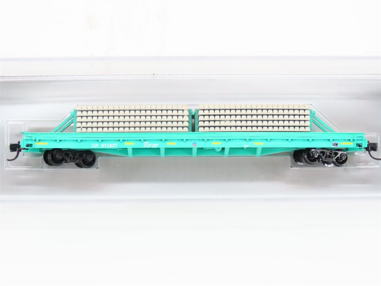 N InterMountain N Scale Enthusiast UP Union Pacific Flat Car 915827 W/ Load