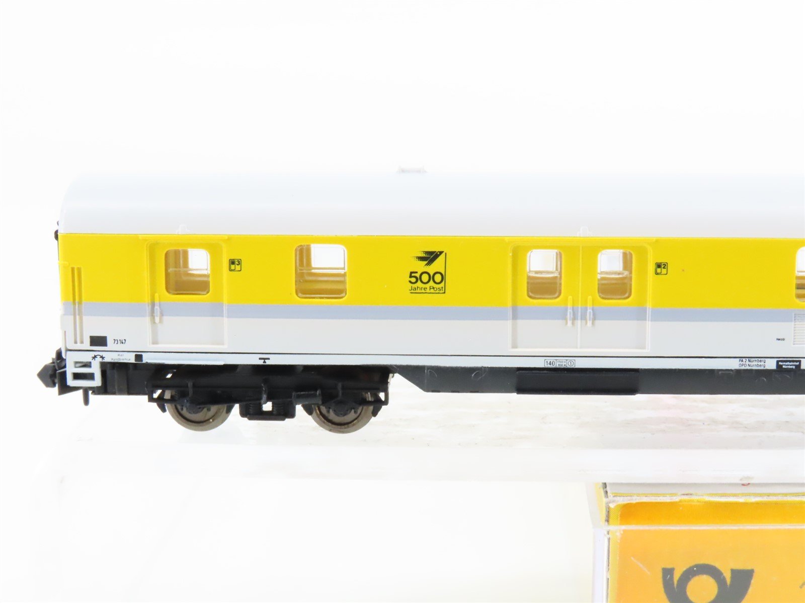 N Scale Arnold 3281 DBP Deutsche Bundespost 500 Jahre Post Mail Passenger