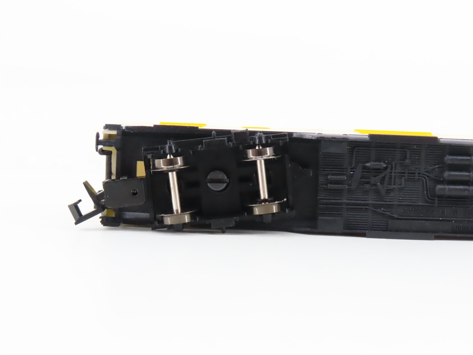 N Scale Arnold 3281 DBP Deutsche Bundespost 500 Jahre Post Mail Passenger