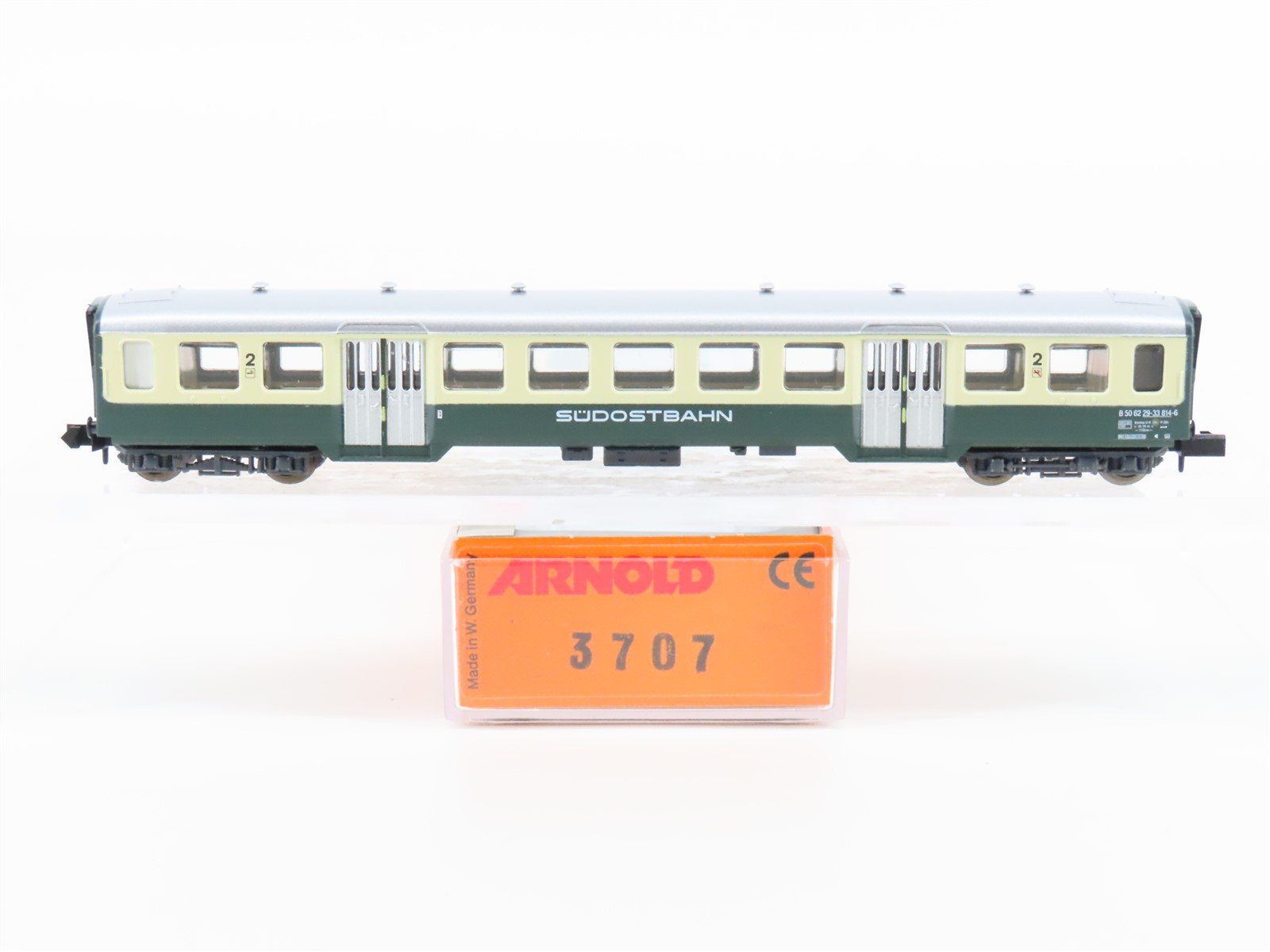 N Scale Arnold 3707 Sudostbahn 2nd Class Coach Passenger