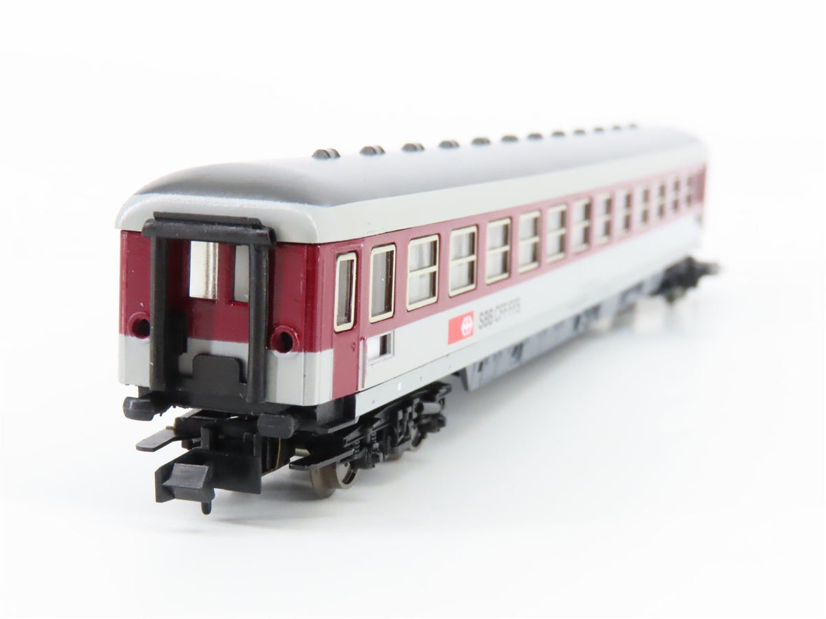 N Scale Arnold 3819 SBB CFF FFS Swiss Federal Railways Cafeteria Passenger