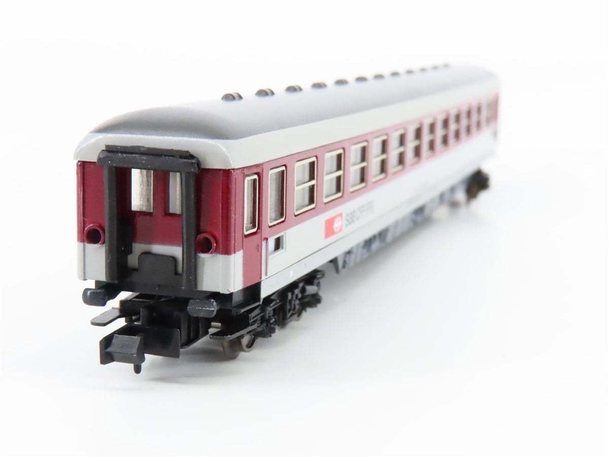 N Scale Arnold 3819 SBB CFF FFS Swiss Federal Railways Cafeteria Passenger
